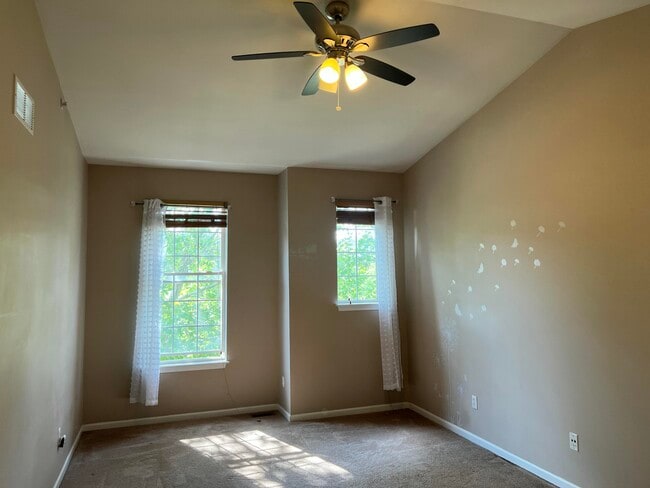 Building Photo - 794 Summerfield Dr