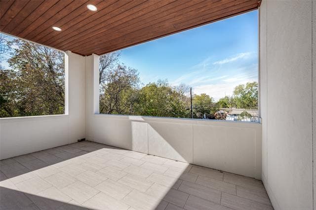 Building Photo - 9409 Lenel Pl