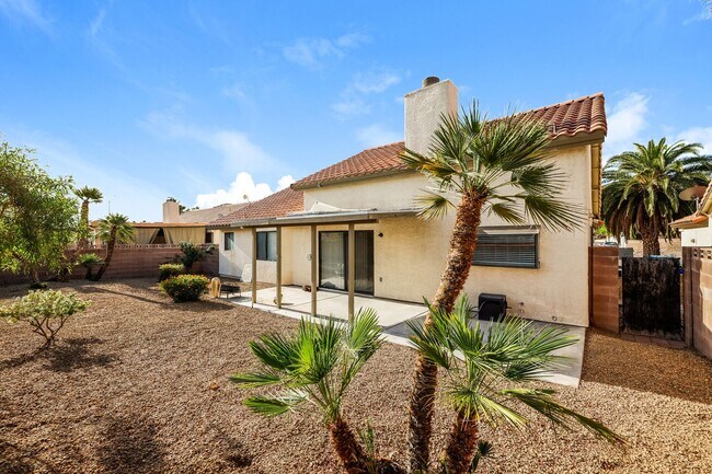 Building Photo - 1780 Yellowwood Dr