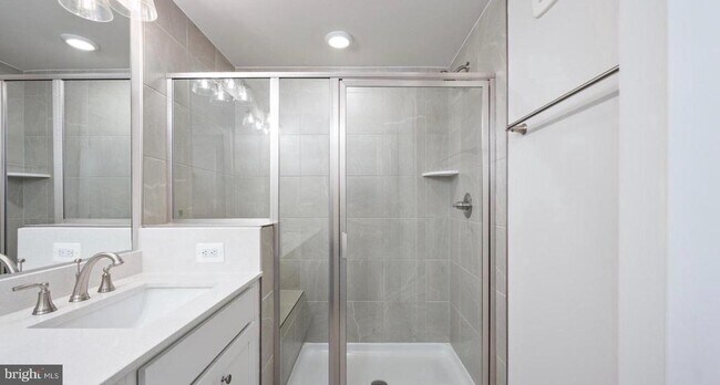 Building Photo - 20189 Northpark Dr
