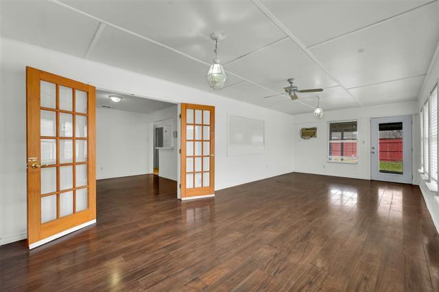 Building Photo - 1809 Trowbridge St