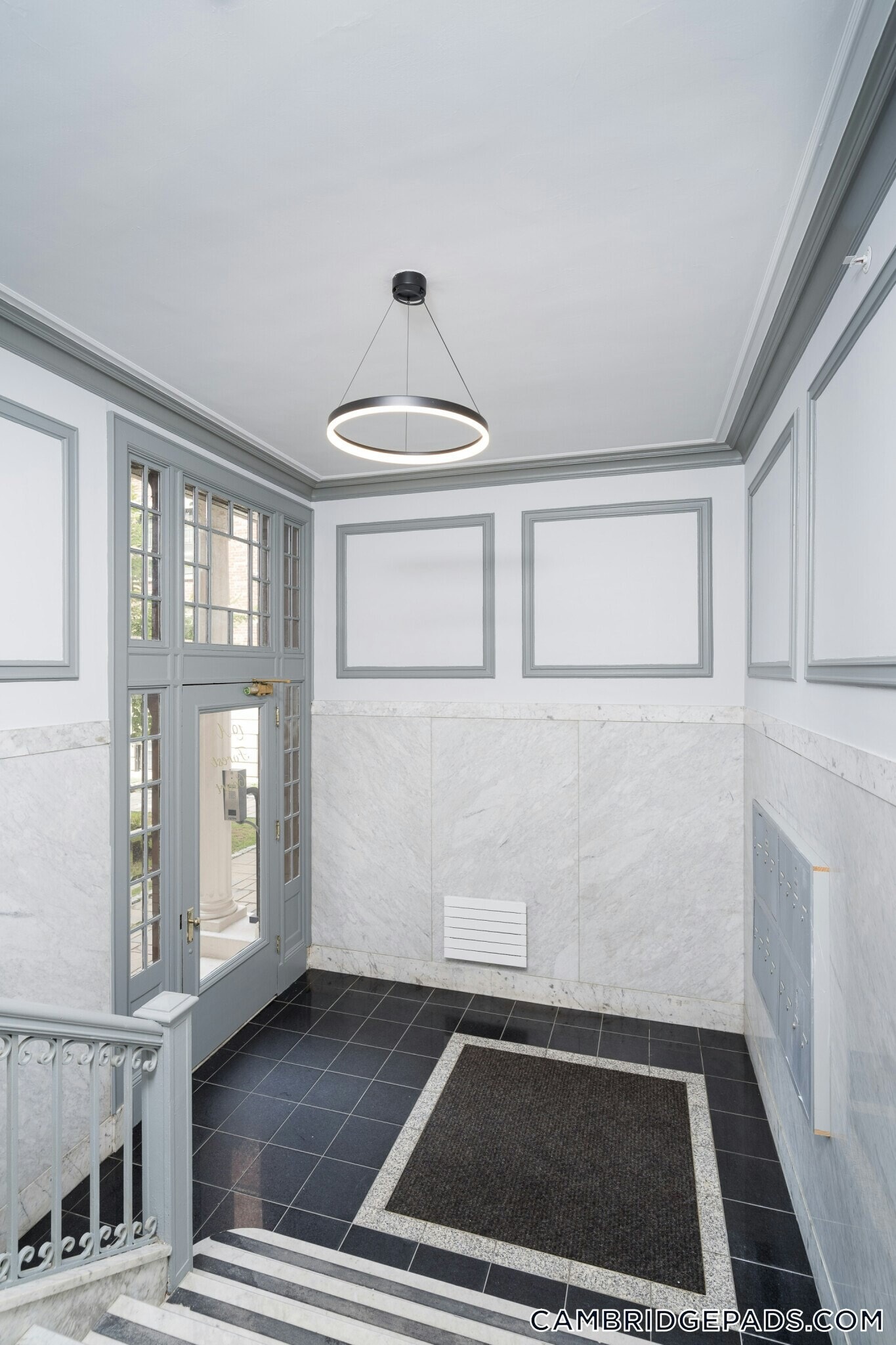 Building Photo - 19A Forest St