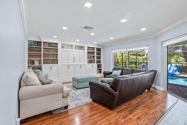 Building Photo - 10102 Crosswind Rd