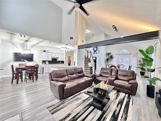Building Photo - 1707 Rosbury Ct