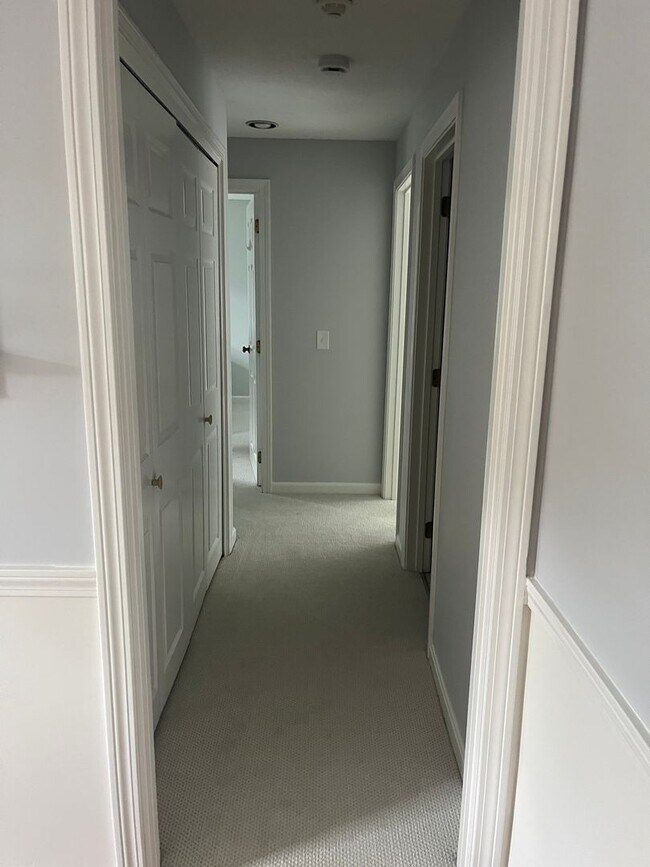 Building Photo - Fully updated 2Bd / 2Br Bassett Pond Condo...
