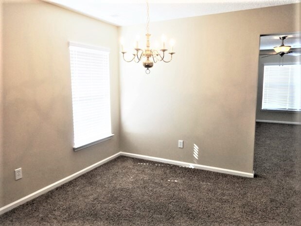 Building Photo - 235 Emerald Isle Dr