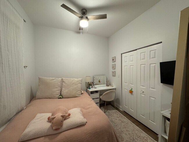 Building Photo - AM-Clifton LLC