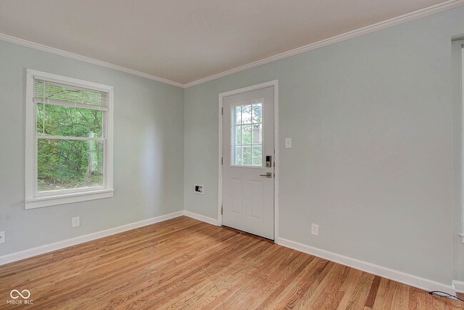 Building Photo - 5043 Boulevard Pl