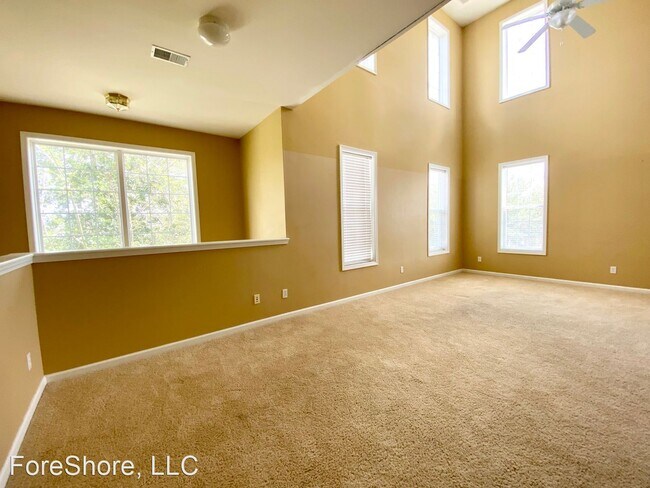 Building Photo - 4 br, 3.5 bath House - 2151 Blakers Blvd