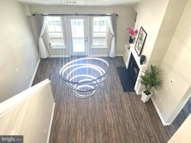 Building Photo - 12020 Taliesin Pl