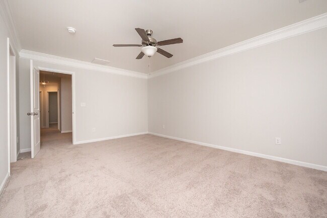 Building Photo - Elegant 3BR,2.5BA Townhome with Modern Finishes $1950/mo rent***