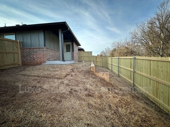 Building Photo - 11611 Mackenzie Wy