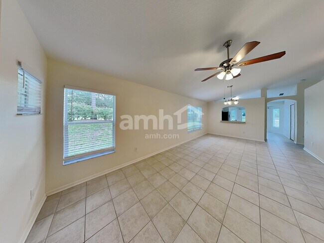 Building Photo - 12606 Adventure Dr