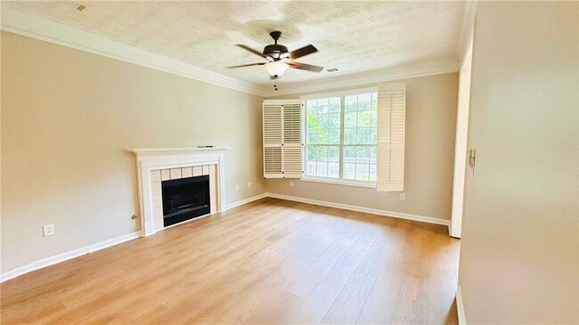 Building Photo - 2321 Clipper Ln