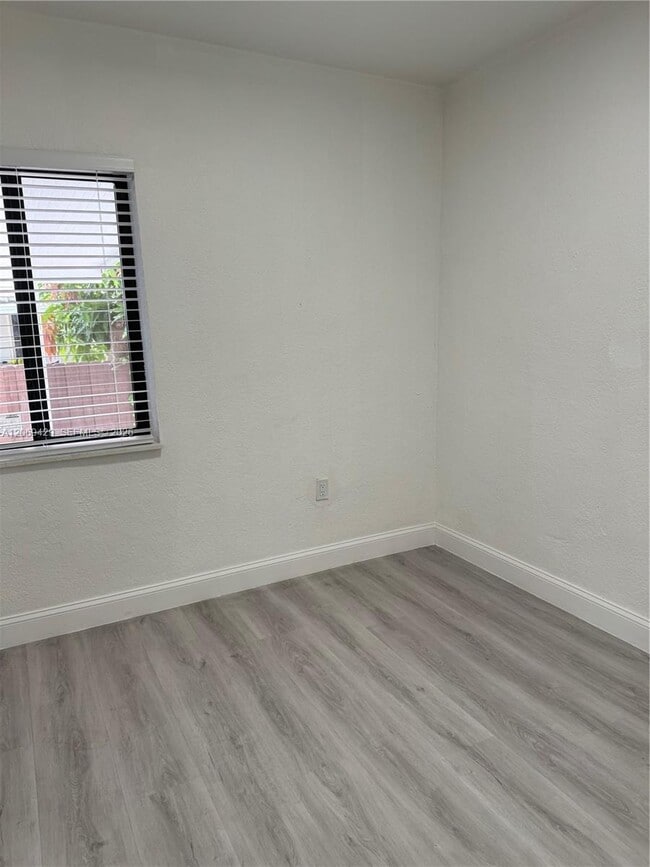 Building Photo - 1210 NW 123rd St