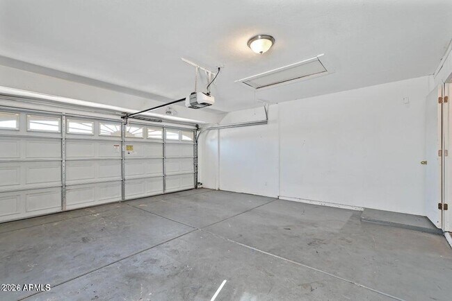 Building Photo - 6133 W Tierra Buena Ln