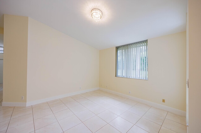 Building Photo - 9497 Boca Gardens Pkwy