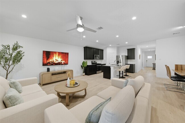 Building Photo - 1638 Westway Dr