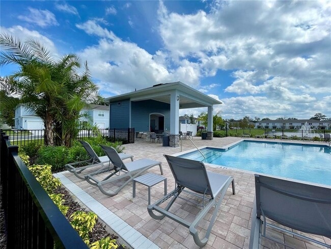 Building Photo - 1986 Canny Cv