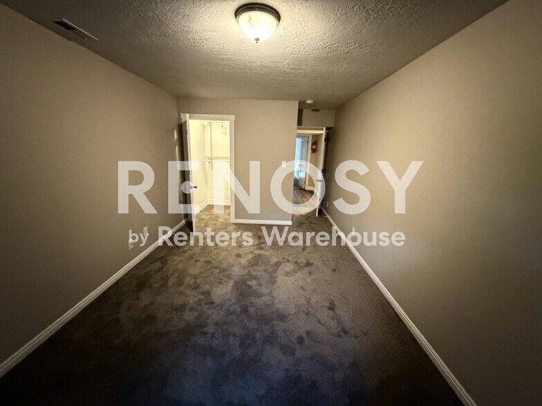Building Photo - 3891 E Cunninghill Dr