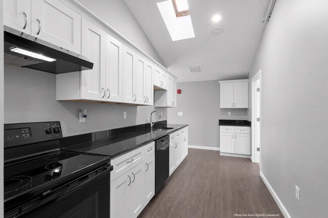 Building Photo - 9 Monarch Wy