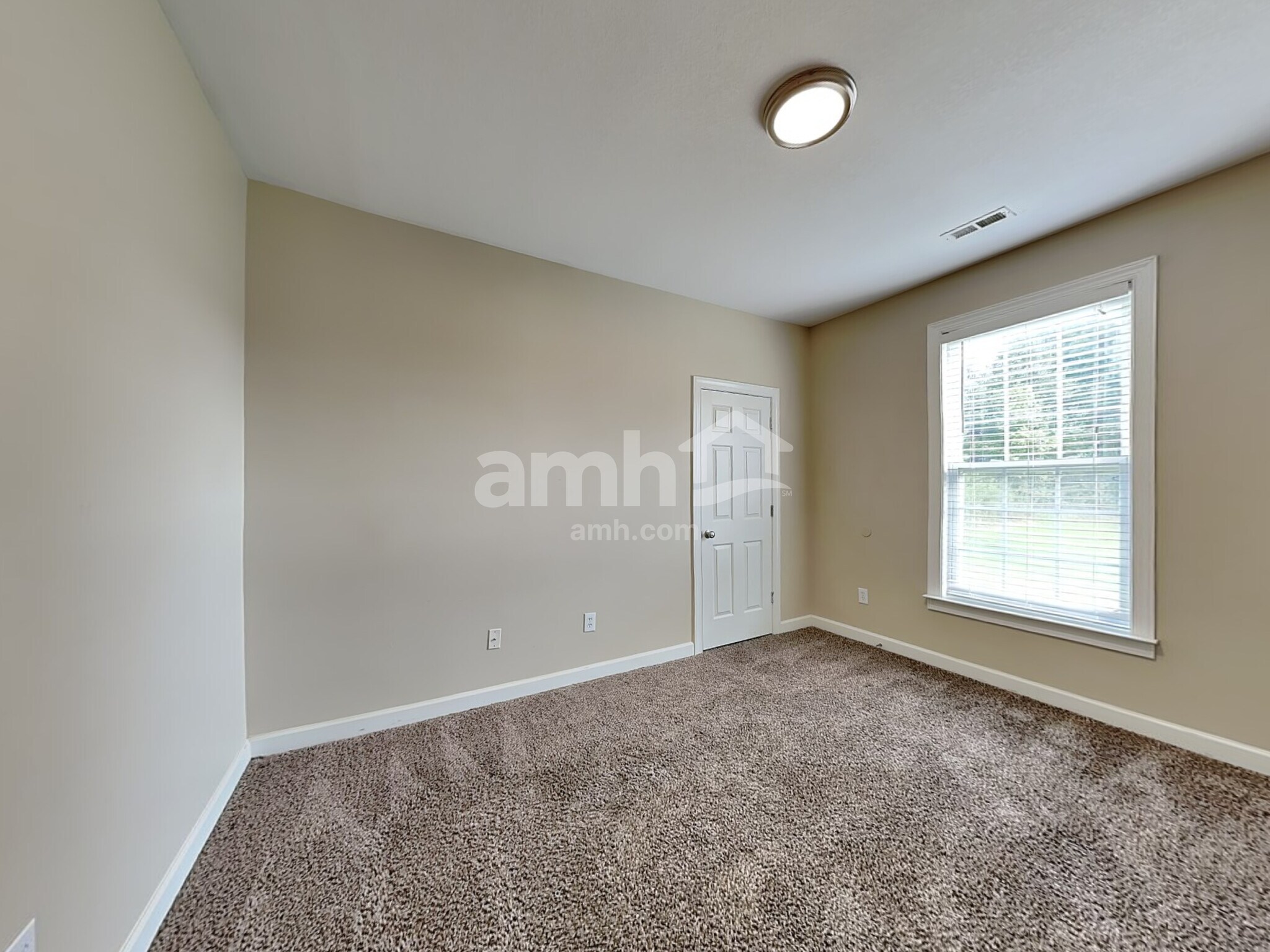 Building Photo - 16 Greenbranch Way