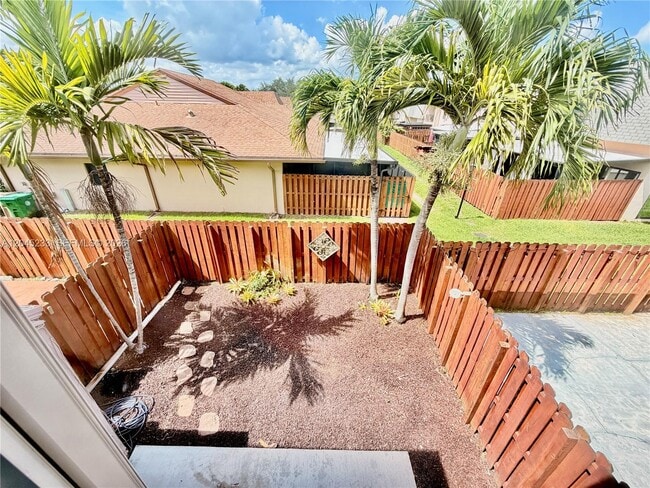 Building Photo - 7361 SW 26th Ct
