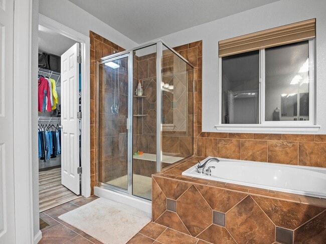 Building Photo - Stunning 4-Bed, 3-Bath House in SE Fort Collins!