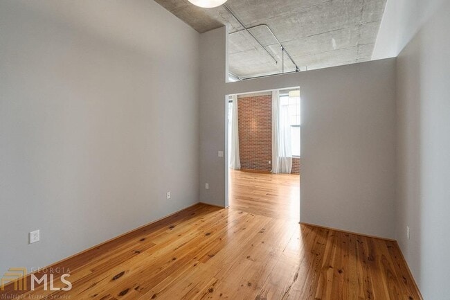Building Photo - 6105 Blue Stone Rd