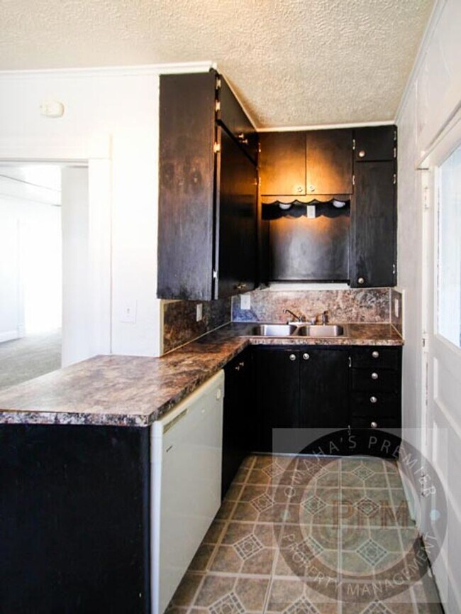 Building Photo - 4824 Webster St