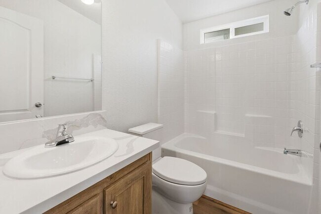 Building Photo - 40589 Los Amantes Rd
