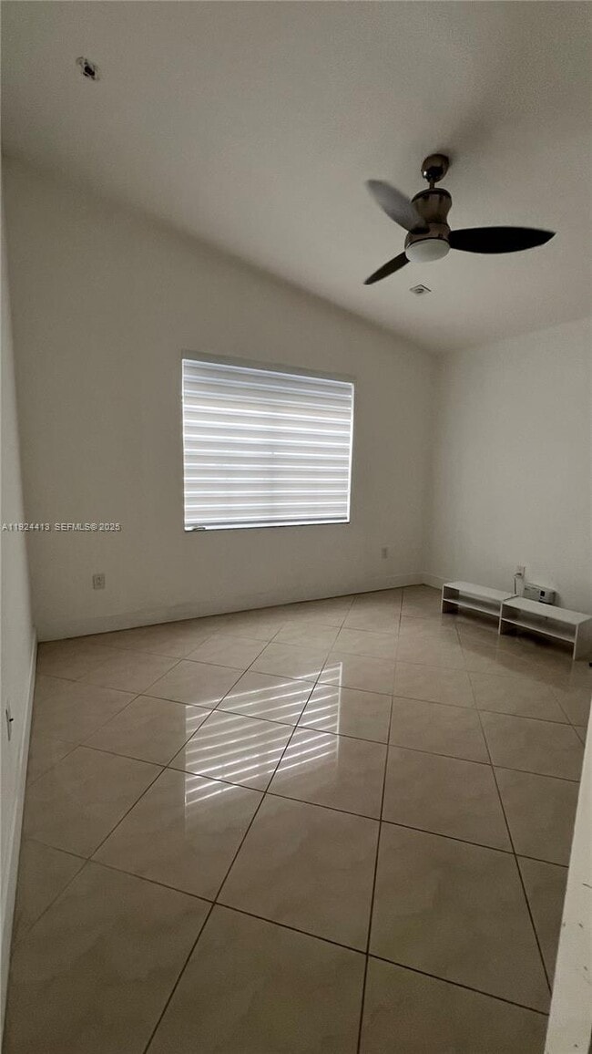 Building Photo - 15446 SW 23rd Ln