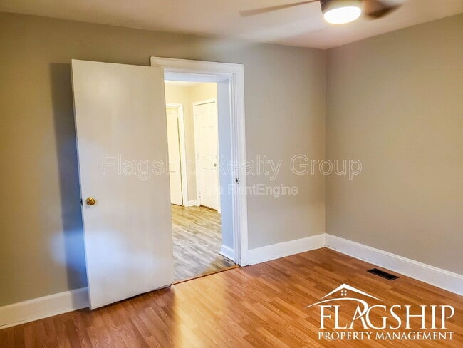 Building Photo - 1204 Franklin Dr