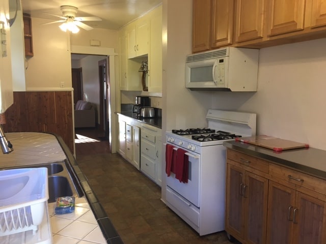 Building Photo - 1018 Molino Ave