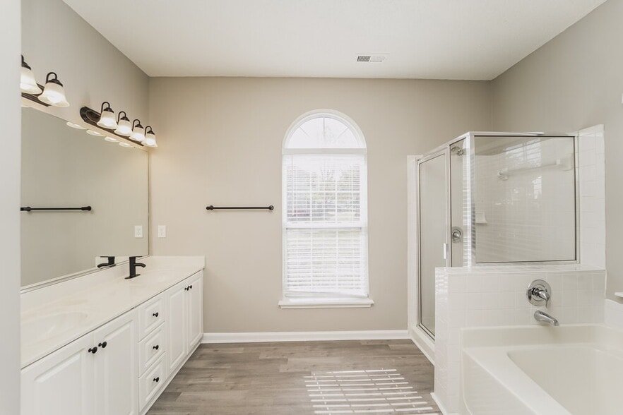 Building Photo - 3438 Lazy Day Ln