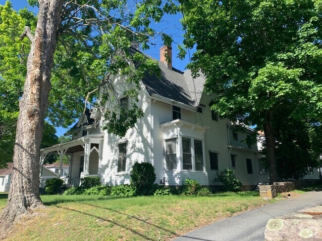 Building Photo - 276 Broad St
