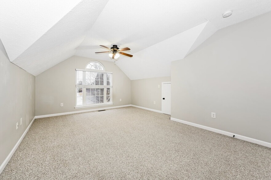 Building Photo - 3208 Nicole Dr