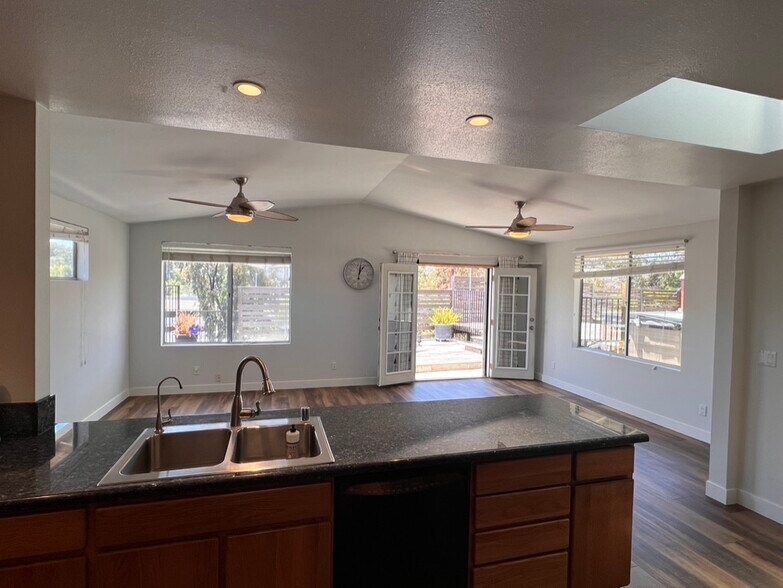 Building Photo - 2622 Sprig Pl