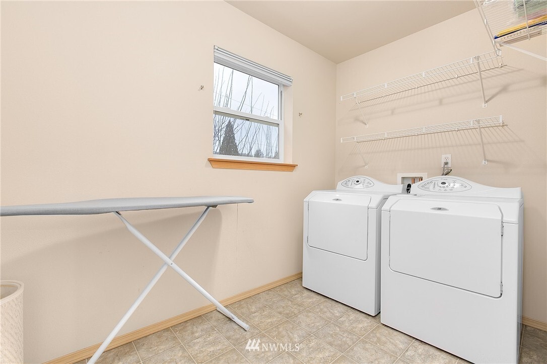 Building Photo - 13607 NE 202nd St