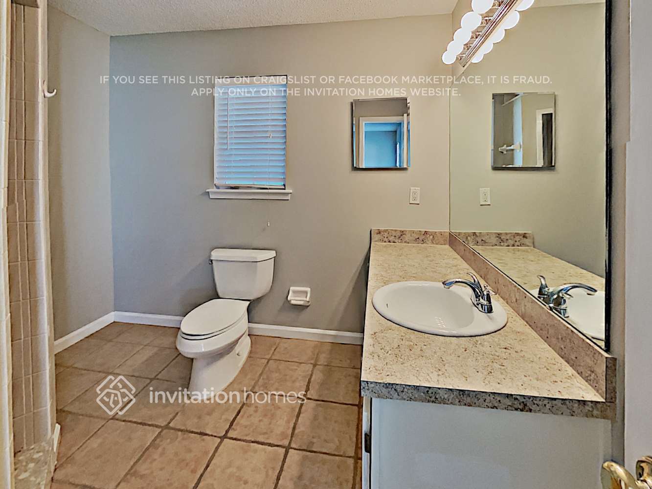 Building Photo - 8346 Lakemont Dr