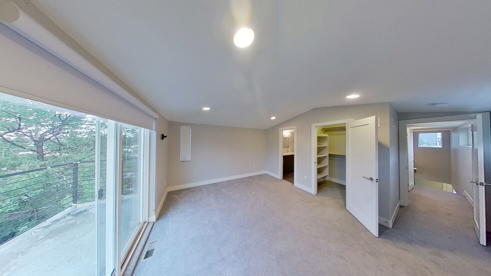 Building Photo - 1336 Osceola St