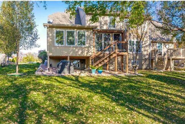 Building Photo - 15126 Glenwood