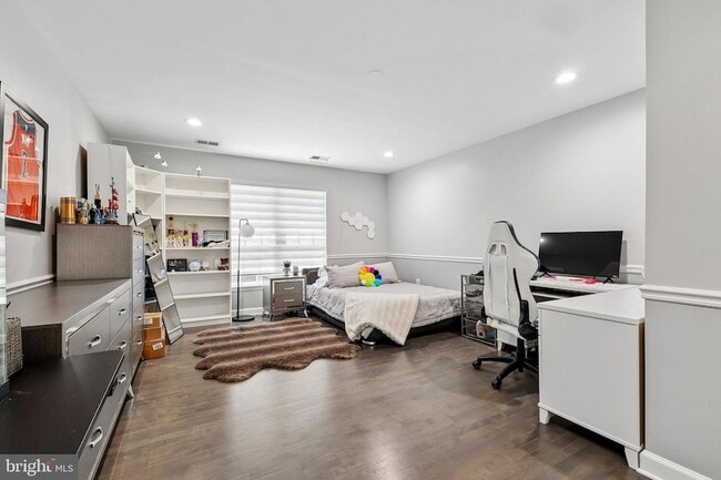 Building Photo - 13677 Sweet Woodruff Ln