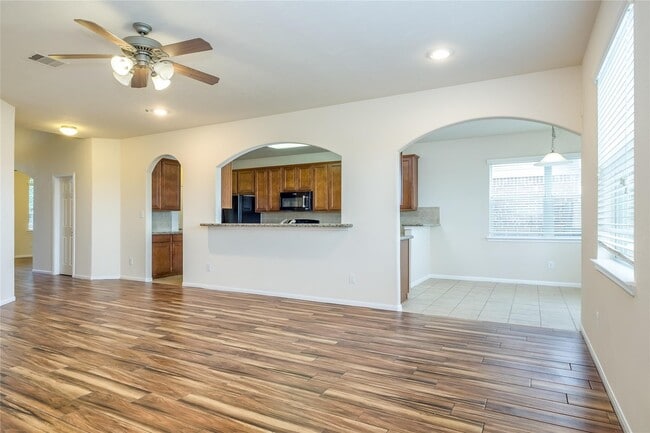 Building Photo - 8919 Inglebrook Ln