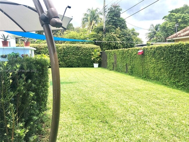 Building Photo - 6450 SW 19th St