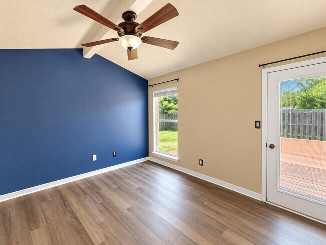 Building Photo - 3022 Blue Pine Ln