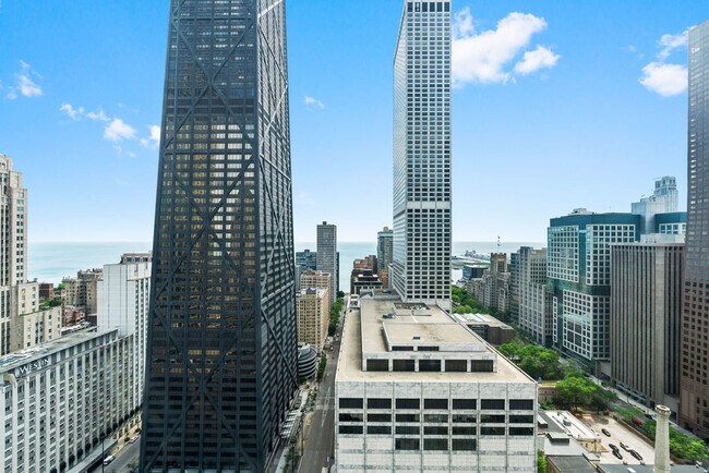 Building Photo - 111 E Chestnut St