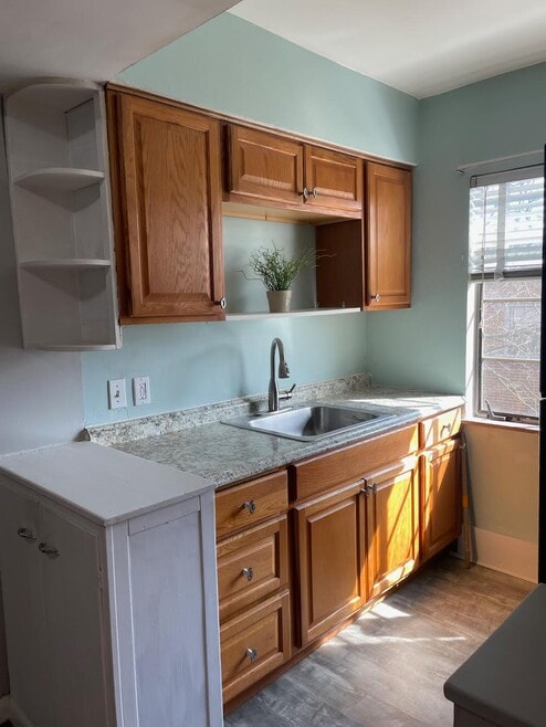 Building Photo - 814 Ellison Ave