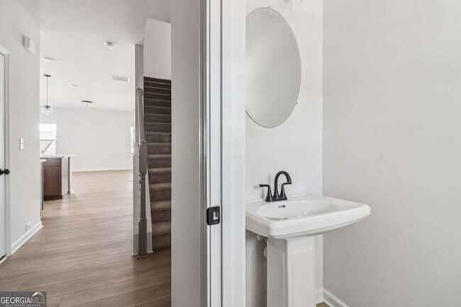 Building Photo - 708 Shetland Trl