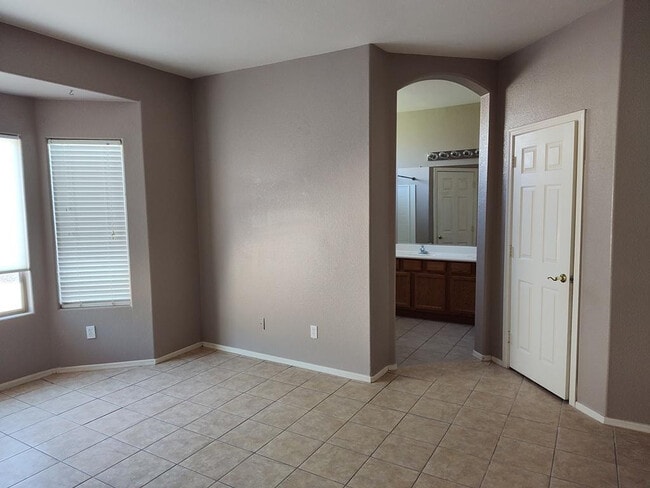 Building Photo - 44098 Granite Dr